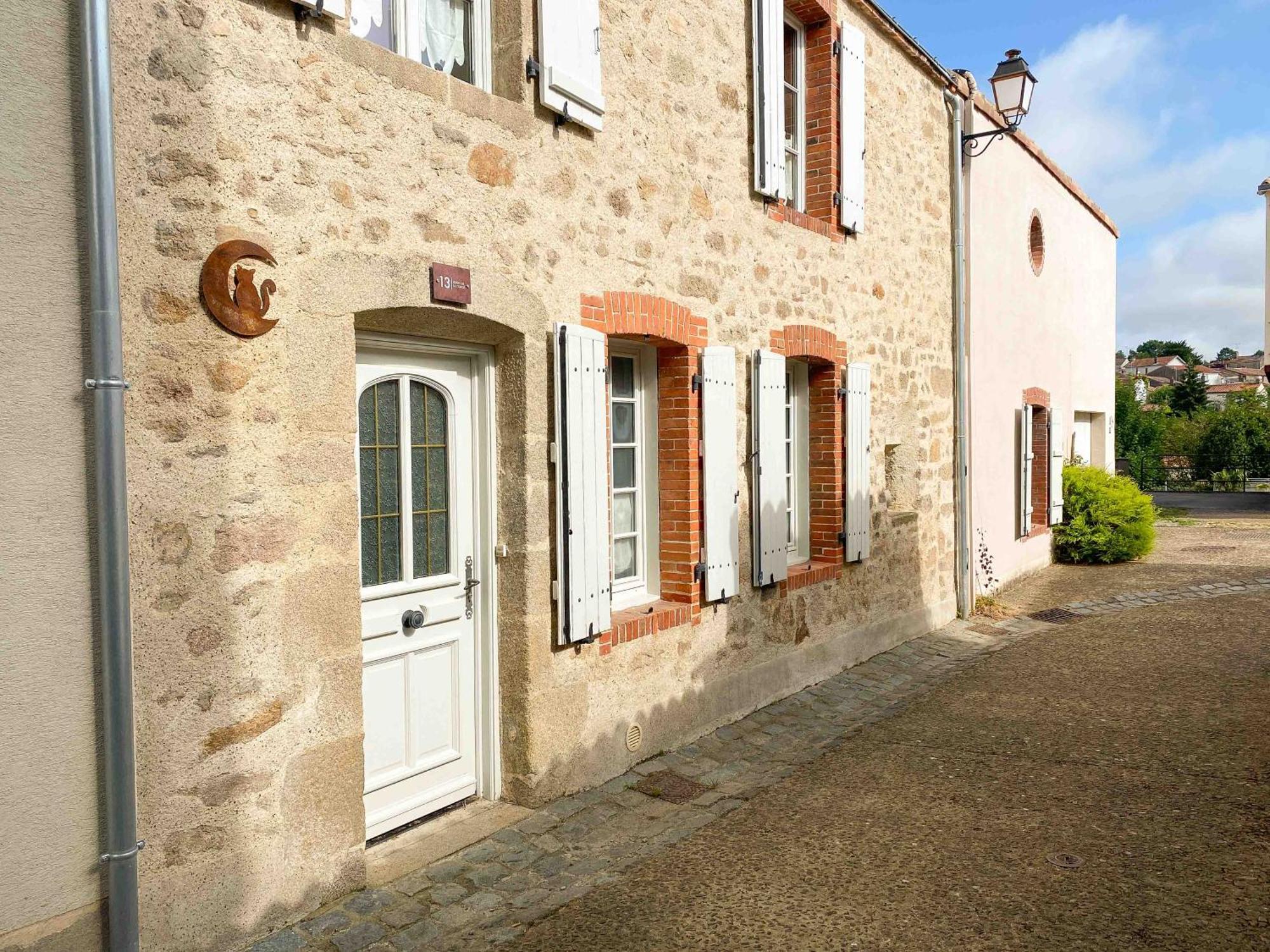 Le Logis De La Forge A 10 Min Du Puy Dufou Villa Mortagne-sur-Sevre Exterior photo